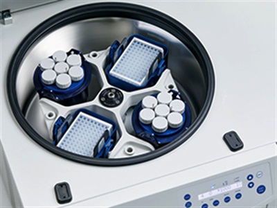 Centrifuge 5910 R by Eppendorf