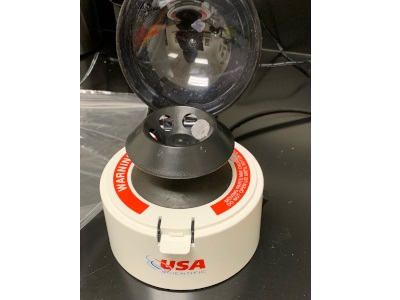 Small and Convenient Personal Microcentrifuge