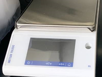 Precise and Efficient Weighing Scale
