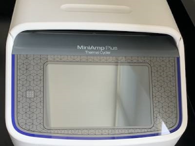 Economical and Compact Thermal Cycler