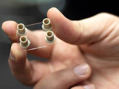 Lab-on-a-chip with 2 nm Channels Provides Insights for Oil Recovery