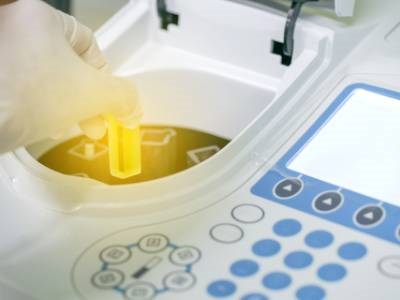 Tech Compare: Single vs. Double Beam Spectrophotometers