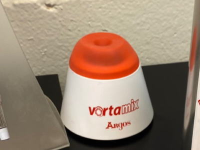 Perfect Mini Vortexer for Benchtop Mixing