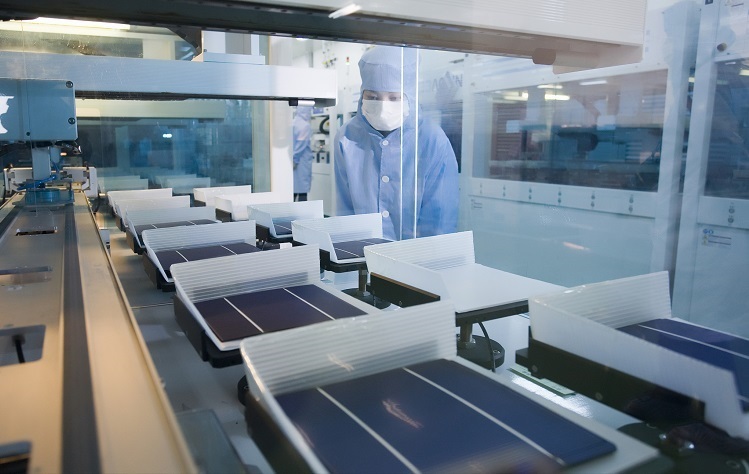  LabChat: Nano Expert Explains Why Now is the Right Time to Ditch Fossil Fuels
