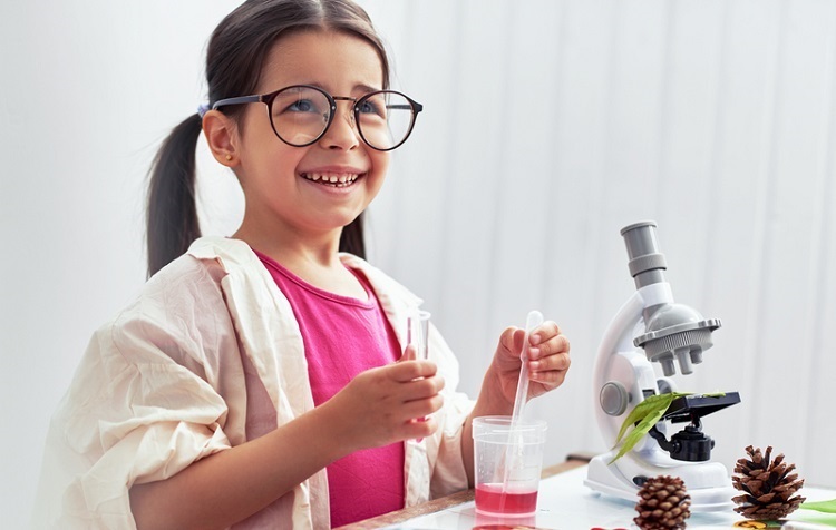 Nobel Laureates Speak ‘Kid’ in New Articles for Young Minds