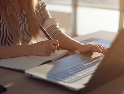 Papers by Female Researchers Spend Longer Under Review