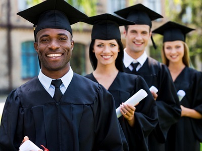 16-year Study Shows Gender Pay Gap Persists After University