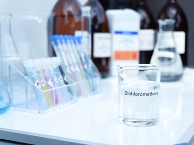 Common Solvent Could Simplify How Chemists Build Amide Bonds