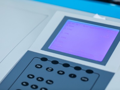 Spectrophotometers (by Wavelength Range)